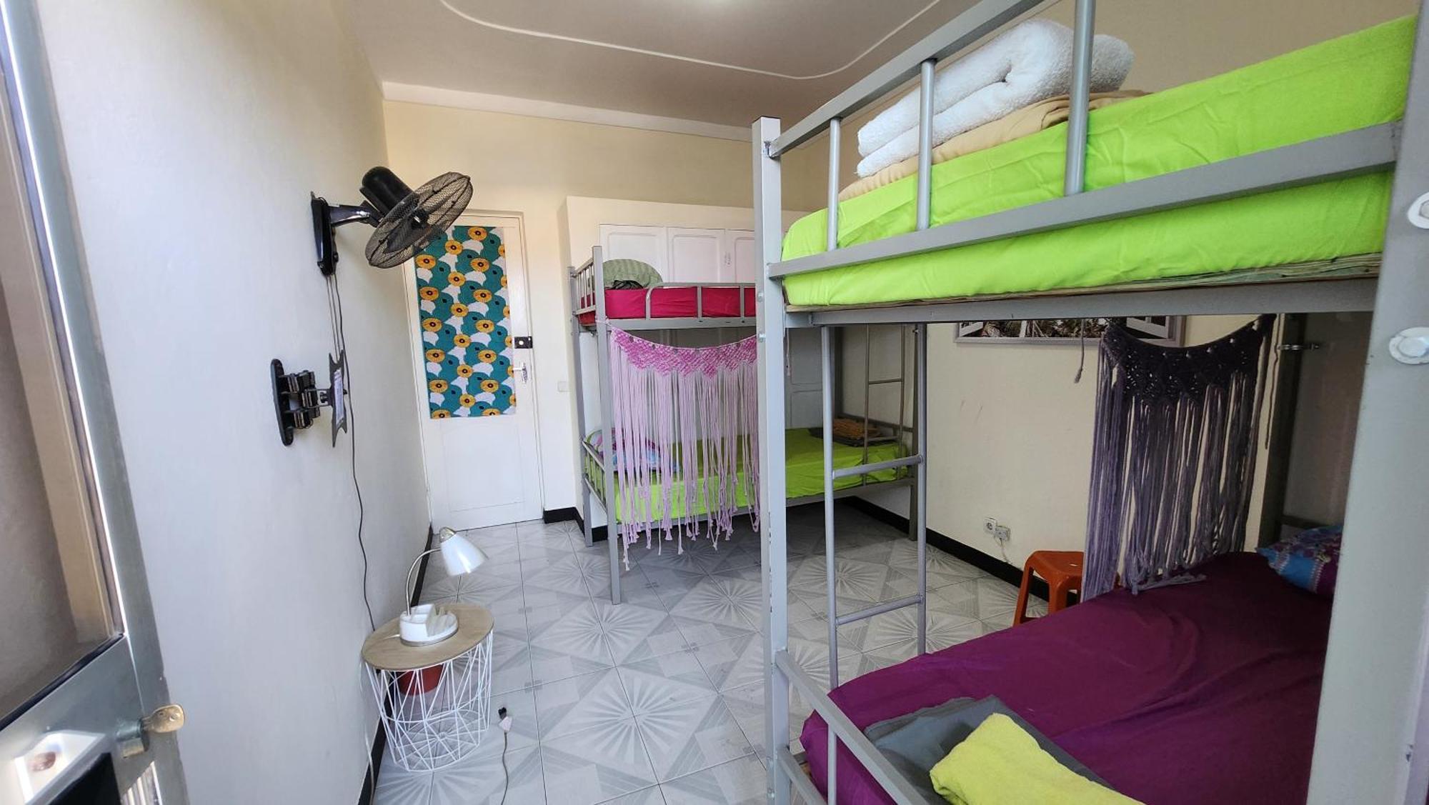 No Cash Accepted-Meeting Point Hostel- Praia, Also In Tarrafal & Fogo Екстериор снимка